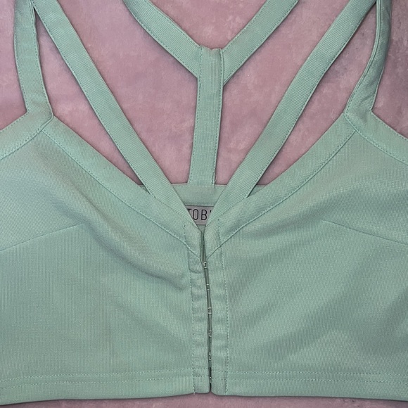 Tobi Crop Top Size Small - Mint Green - Picture 3 of 8